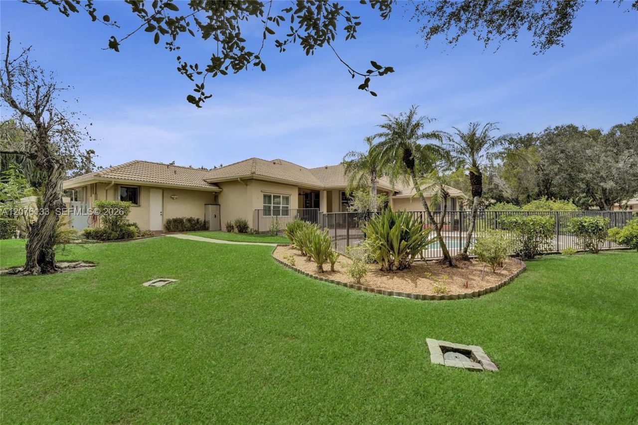 2725 Hunter Rd, Weston, FL 33331 Photo