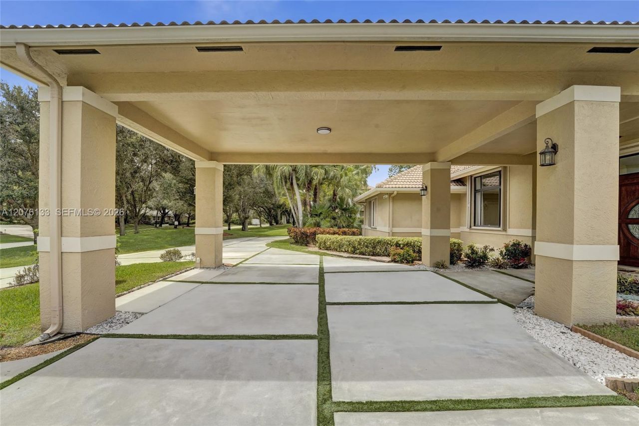 2725 Hunter Rd, Weston, FL 33331 Photo