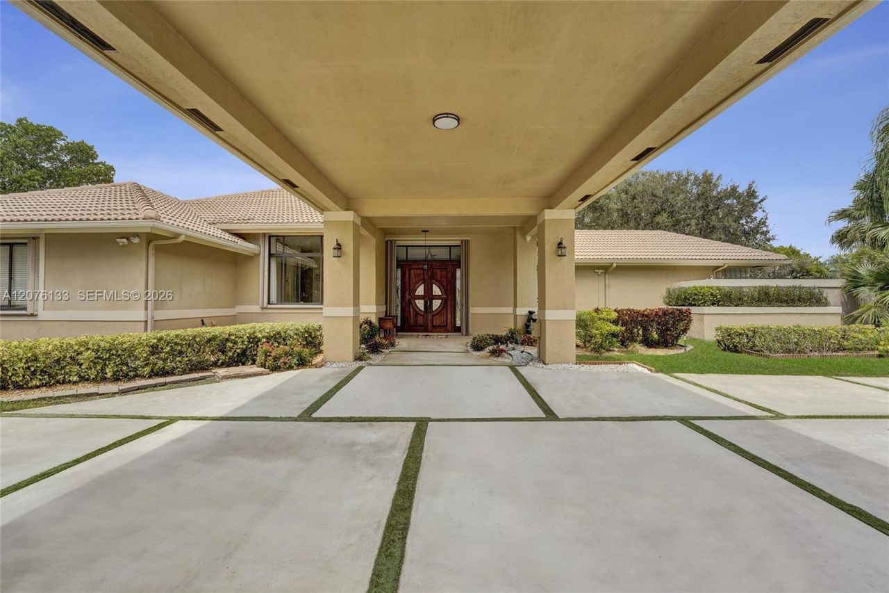 2725 Hunter Rd, Weston, FL 33331 Photo