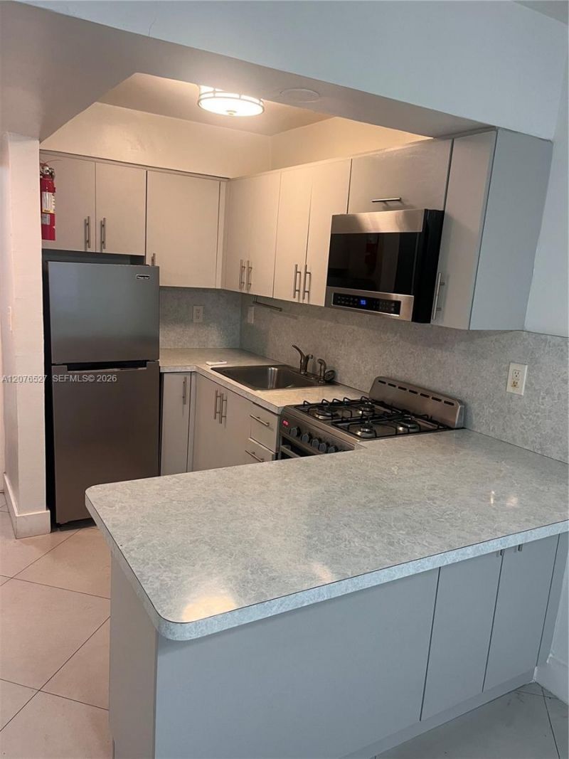 6250 Bird Rd , Unit B7, South Miami, FL 33155 Photo