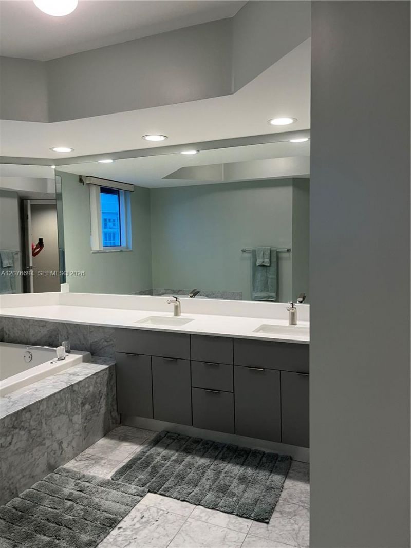 16485 Collins Ave , Unit 2538, Sunny Isles Beach, FL 33160 Photo