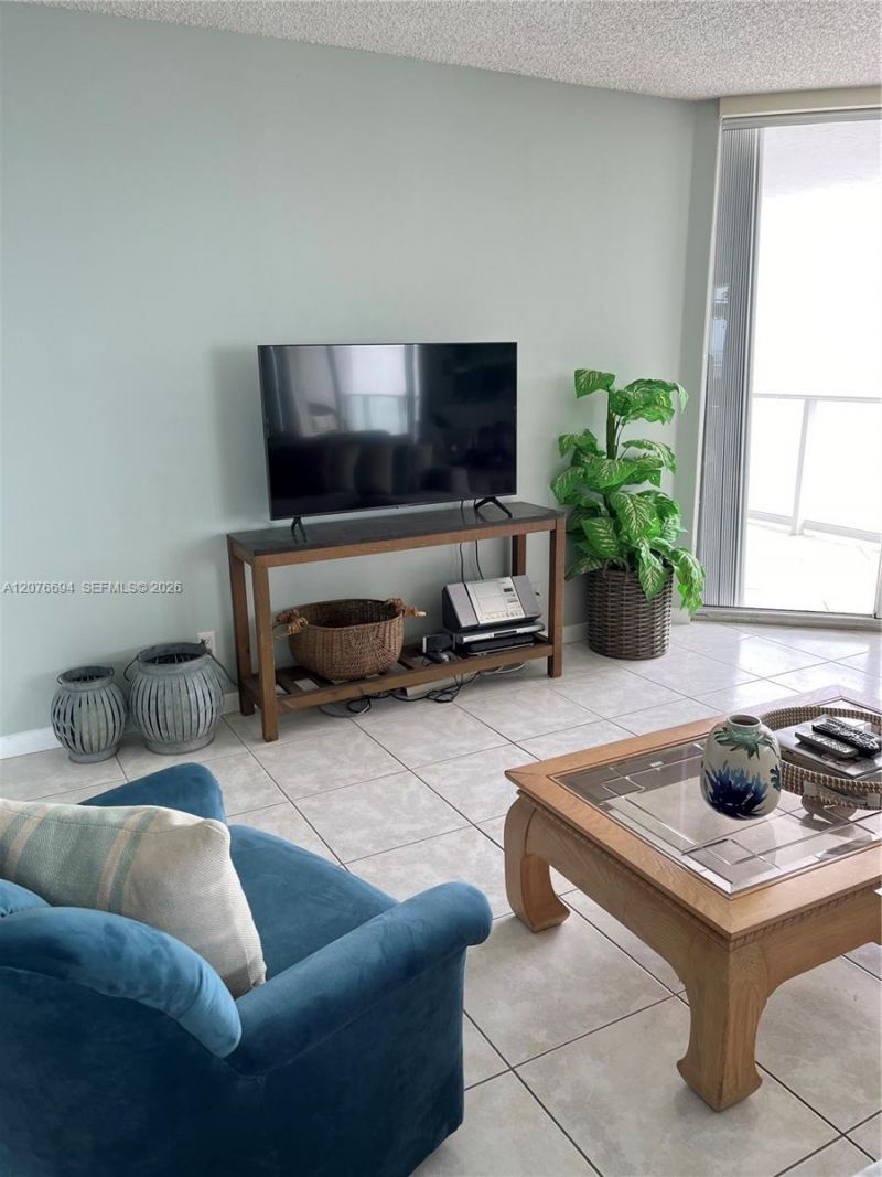 16485 Collins Ave , Unit 2538, Sunny Isles Beach, FL 33160 Photo