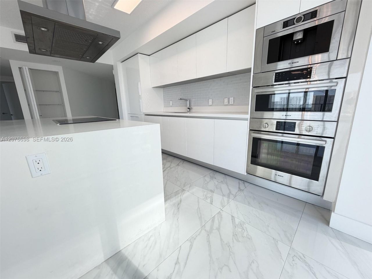 330 Sunny Isles Blvd , Unit 5-1008, Sunny Isles Beach, FL 33160 Photo
