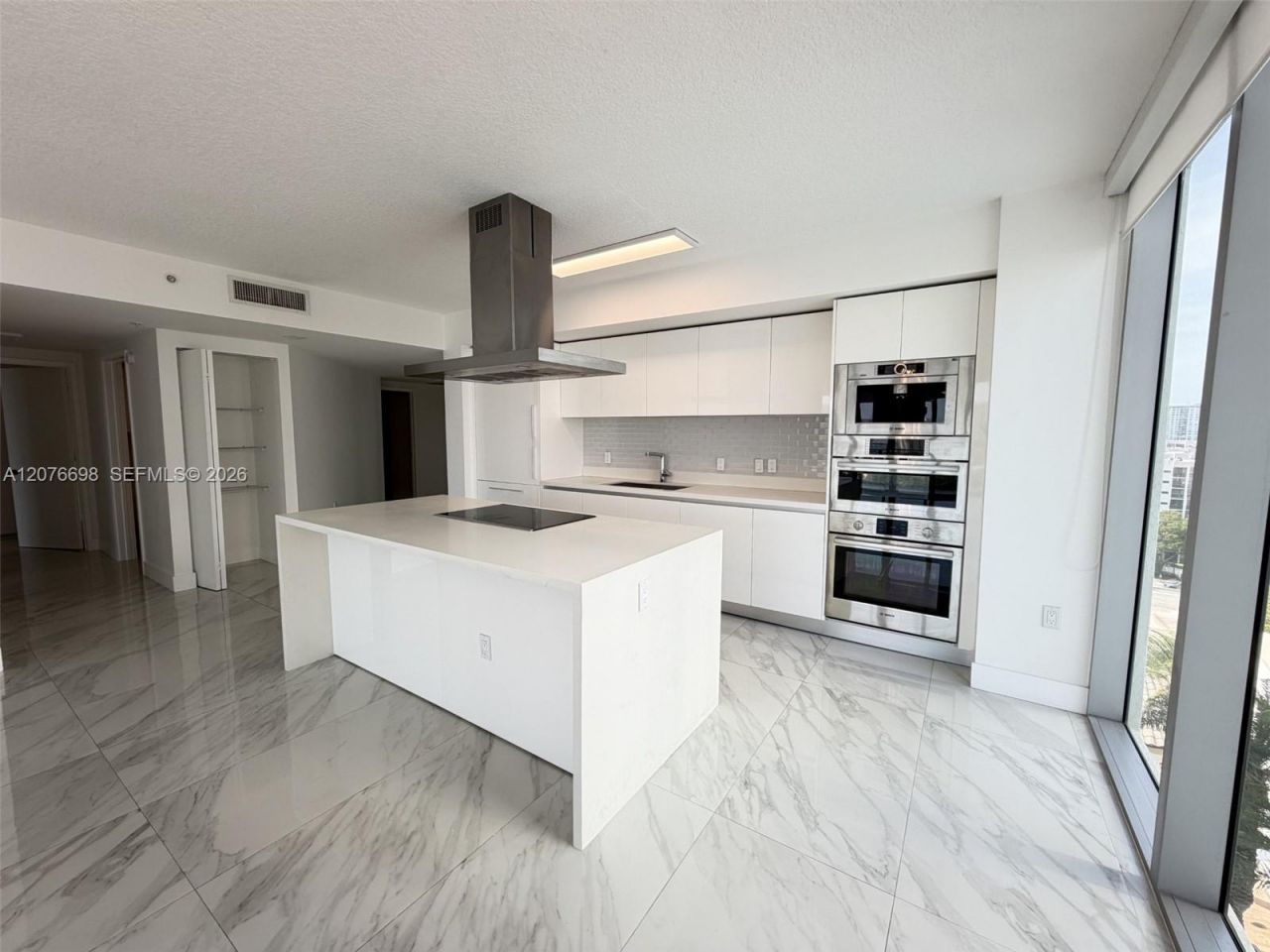 330 Sunny Isles Blvd , Unit 5-1008, Sunny Isles Beach, FL 33160 Photo