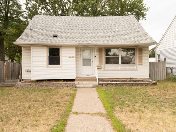 5201 Irving Avenue N, Minneapolis, MN 55430