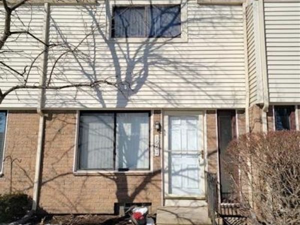 1661 WIMBLEDON, Walled Lake, Mi 48390