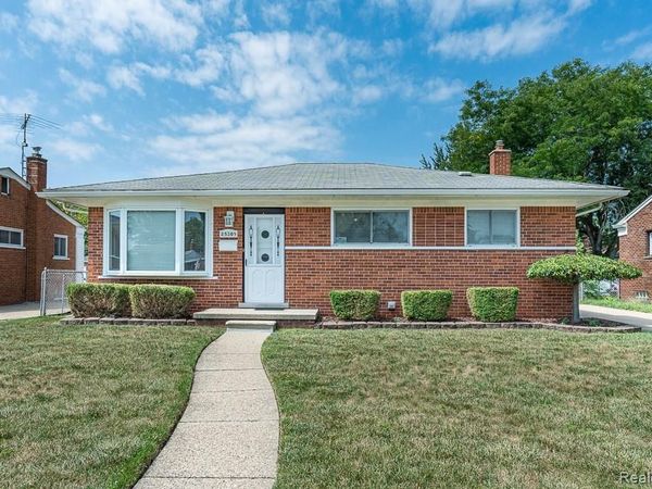 25305 Campbell Avenue, Warren, Mi 48089