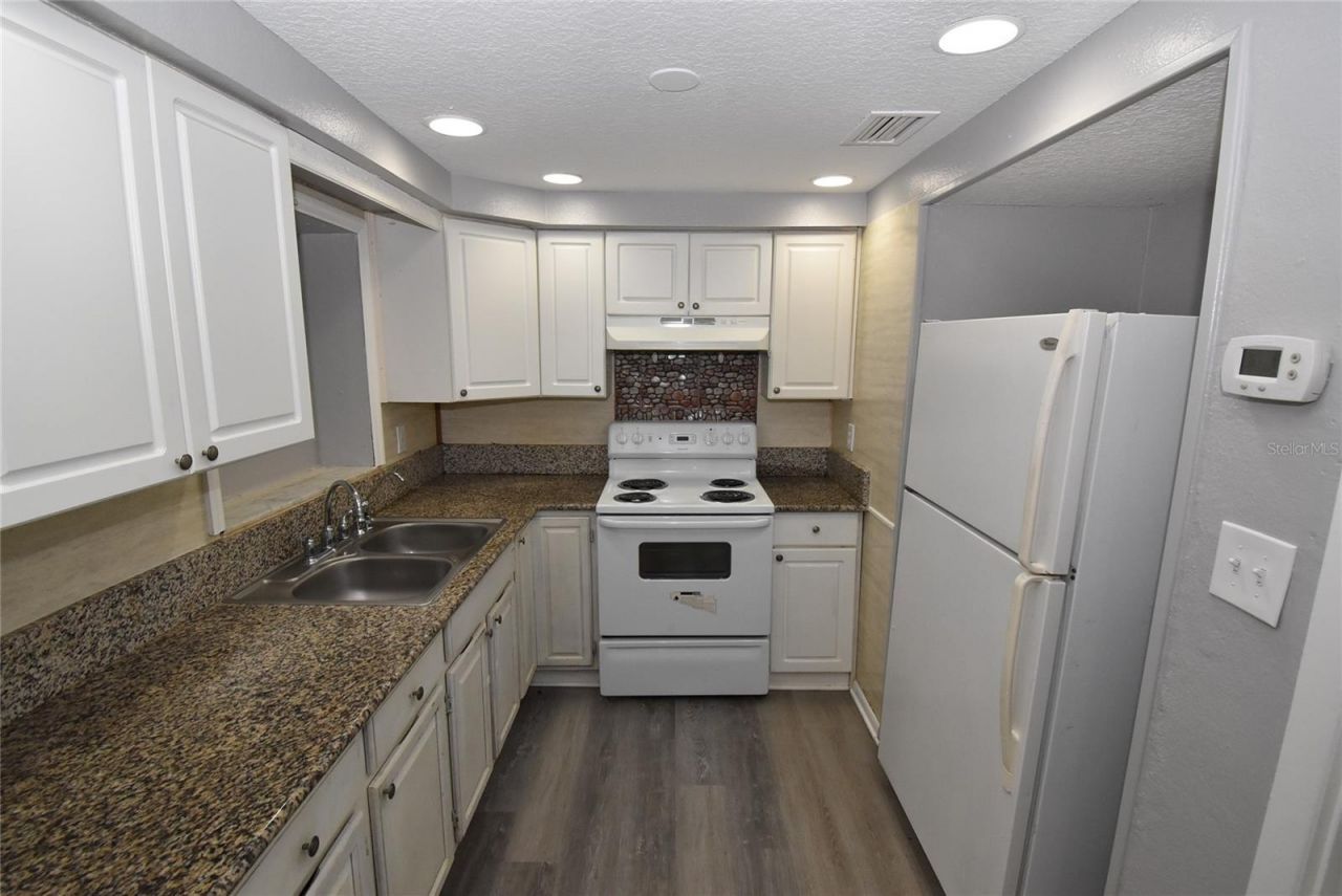 11025 Pickering Lane, Port Richey, FL 34668 Photo