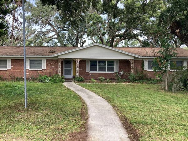 2629 S PARSONS AVENUE , SEFFNER, FL 33584
