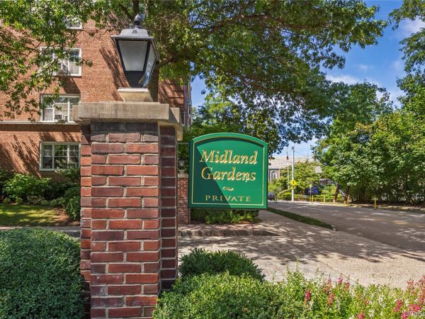 8 Midland Gardens , Unit 3i, Bronxville, NY 10708