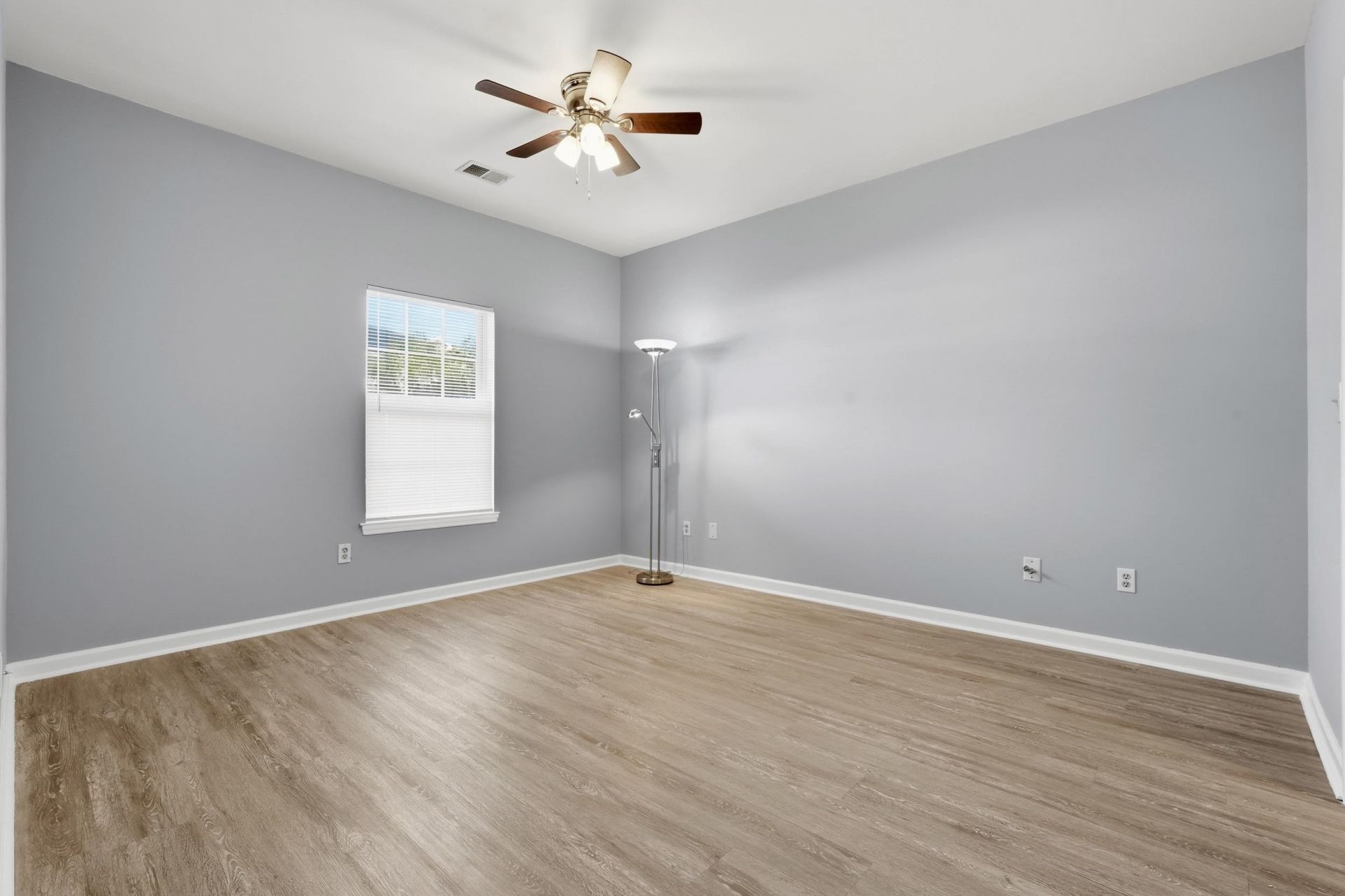 3951 Gladiola Ct. Photo 13