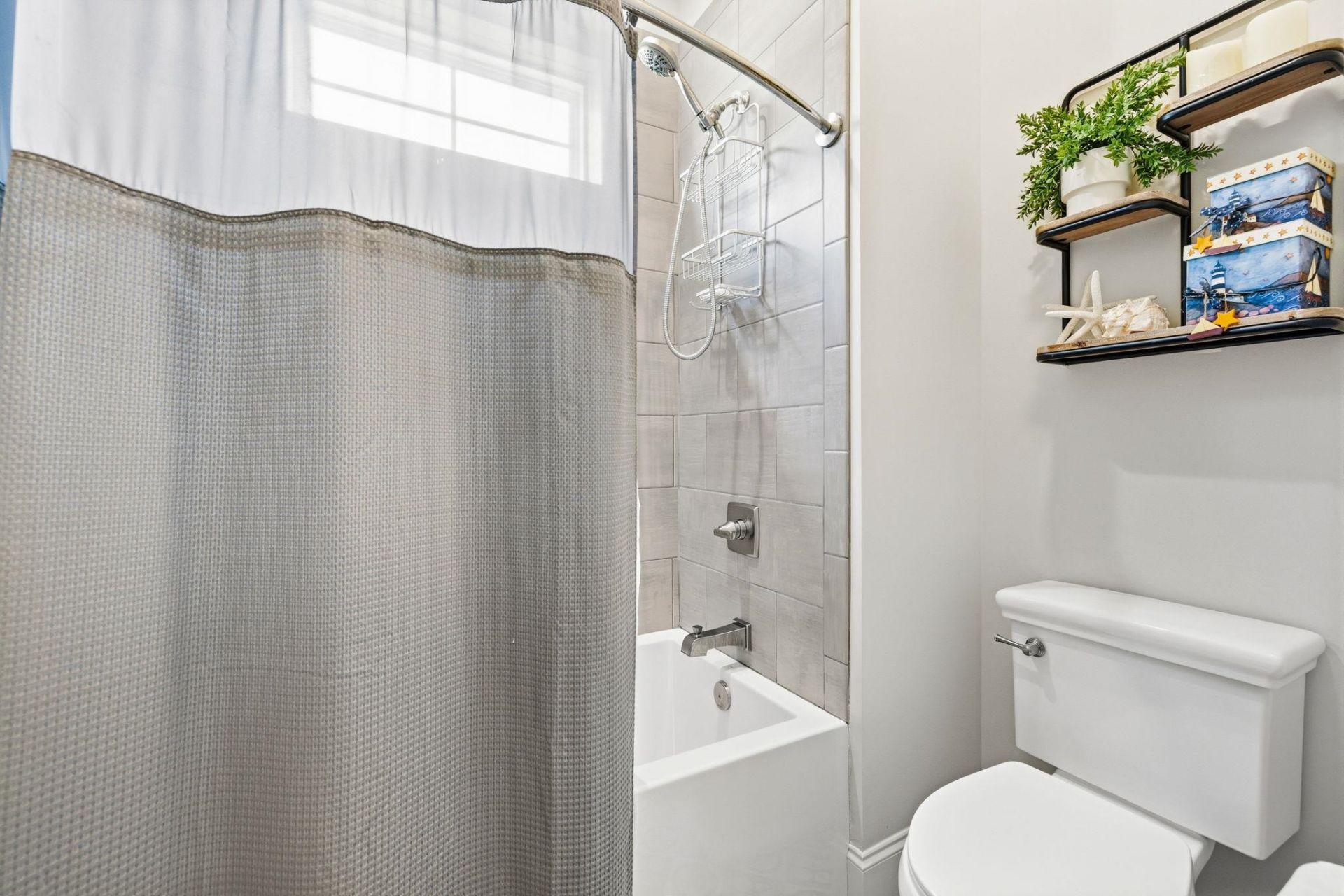 6005 Bolsena Place Photo 37