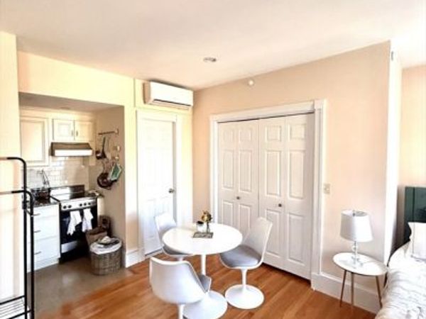 105 Pinckney St, Unit 7, Boston, MA 02114