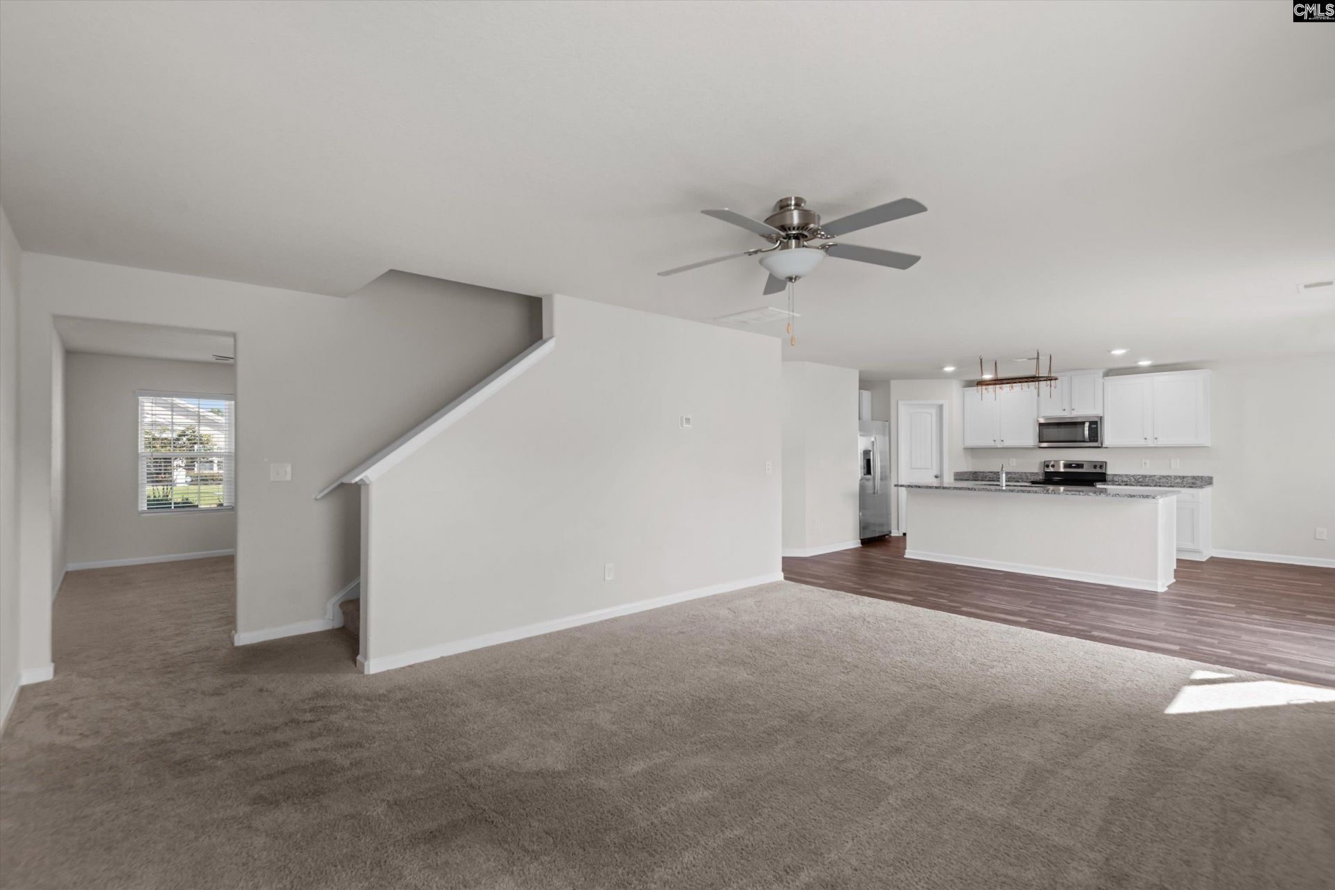 607 Wild Tulip Court  Photo 14