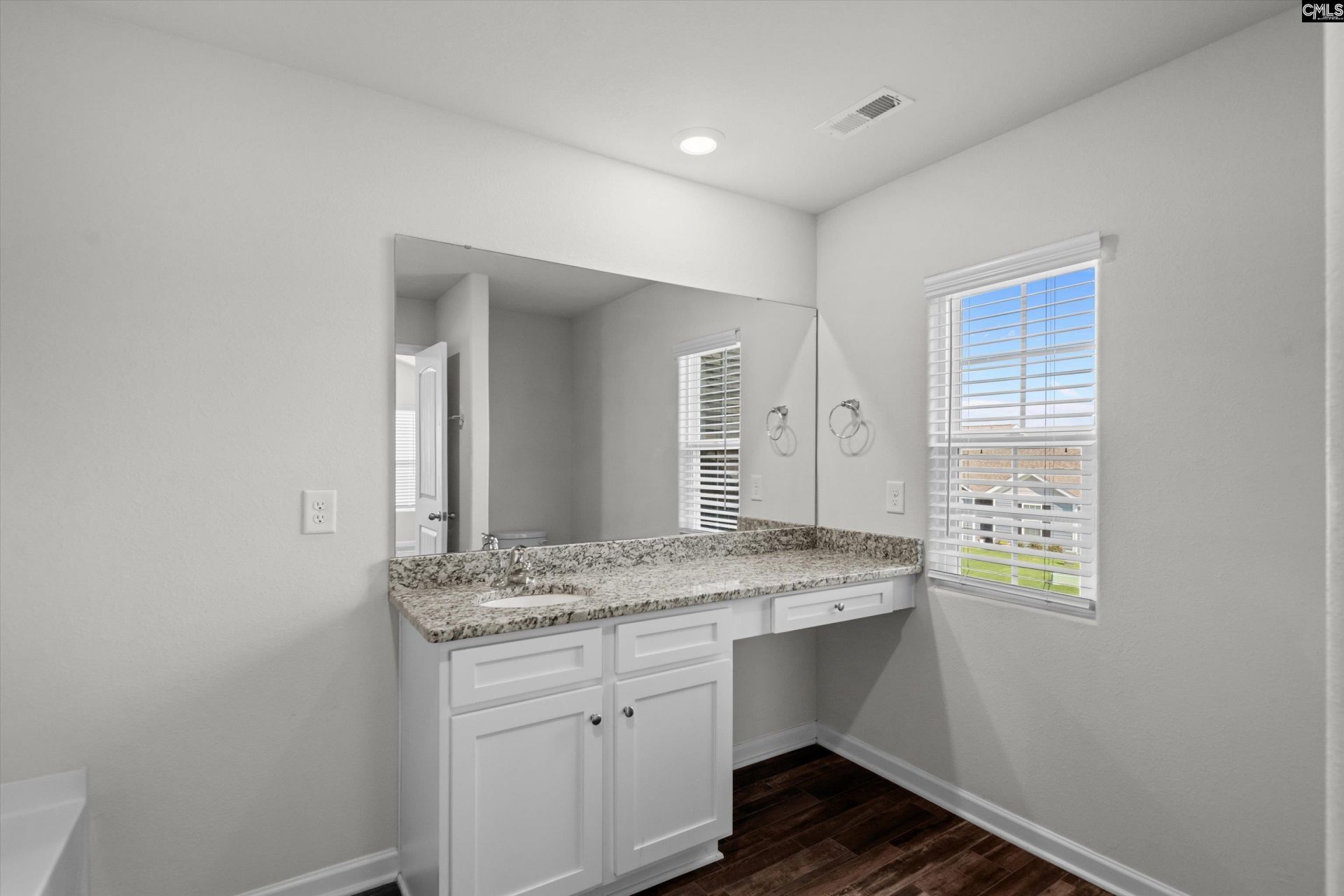 607 Wild Tulip Court  Photo 18