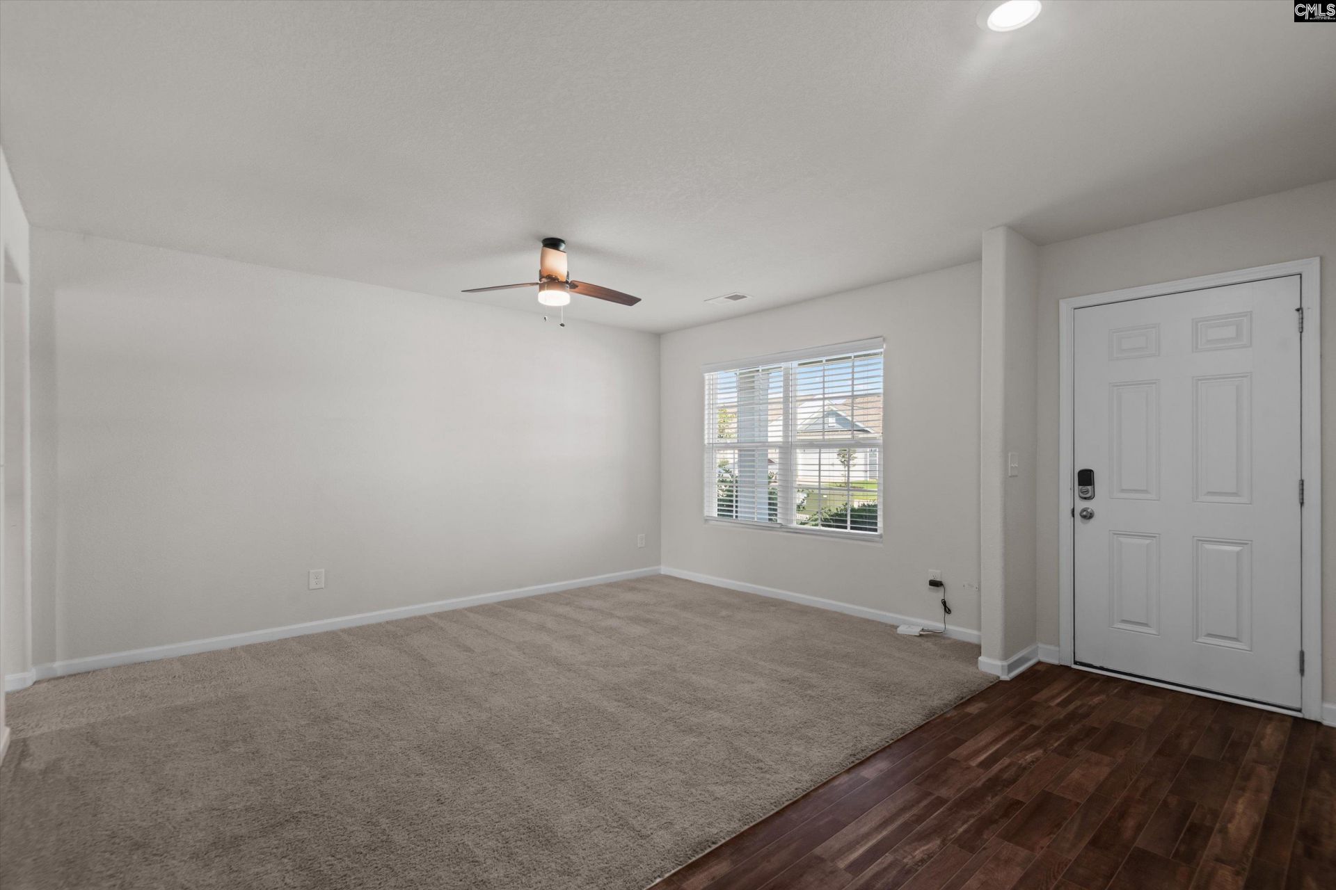 607 Wild Tulip Court  Photo 4