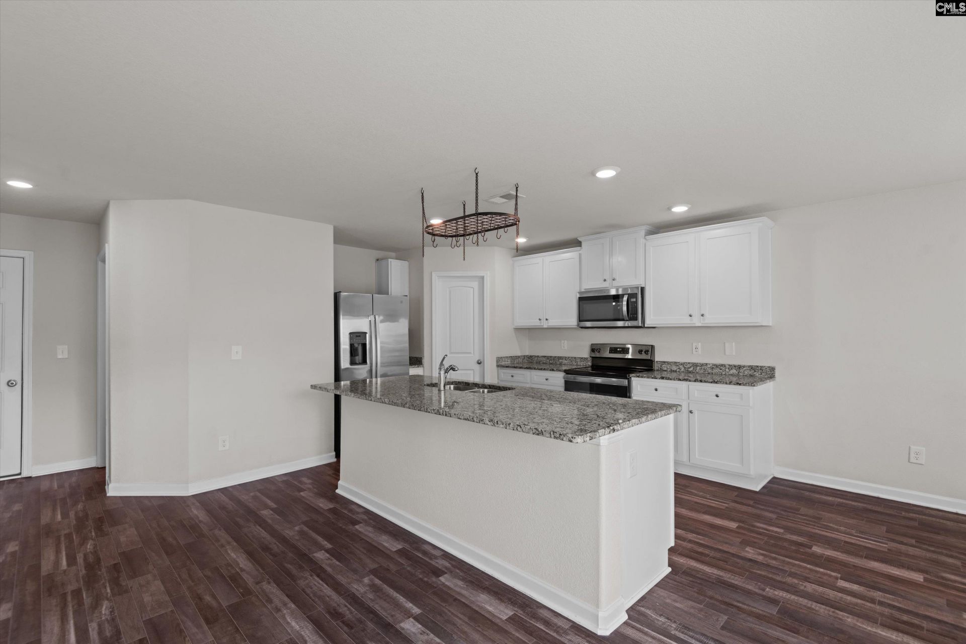 607 Wild Tulip Court  Photo 8