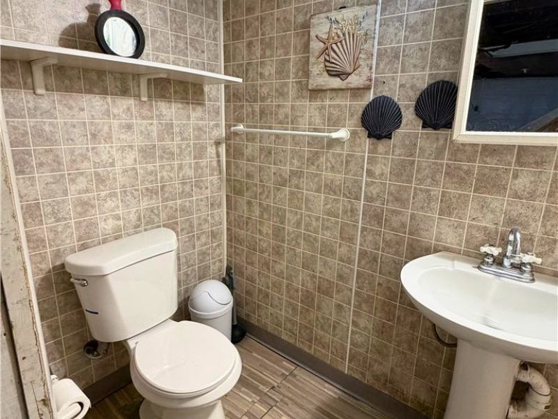 637 Dewey Avenue, Elyria, OH 44035 Photo 24