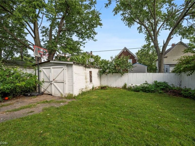 637 Dewey Avenue, Elyria, OH 44035 Photo 26
