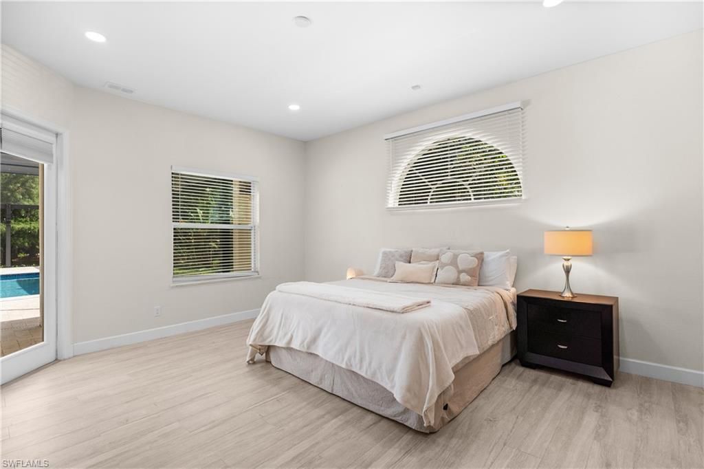 6521 Livingston Woods Ln, Naples, FL 34109 Photo