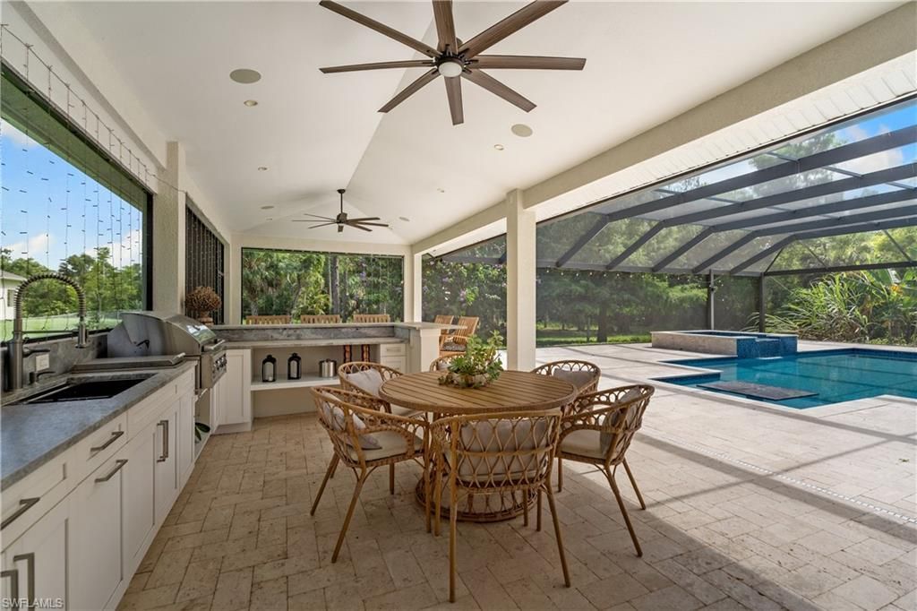 6521 Livingston Woods Ln, Naples, FL 34109 Photo