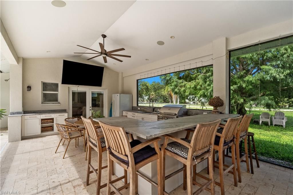 6521 Livingston Woods Ln, Naples, FL 34109 Photo