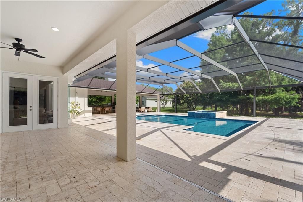 6521 Livingston Woods Ln, Naples, FL 34109 Photo