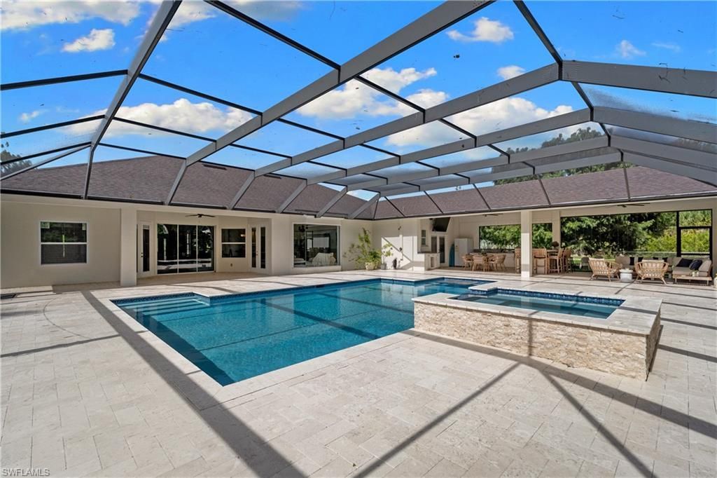 6521 Livingston Woods Ln, Naples, FL 34109 Photo