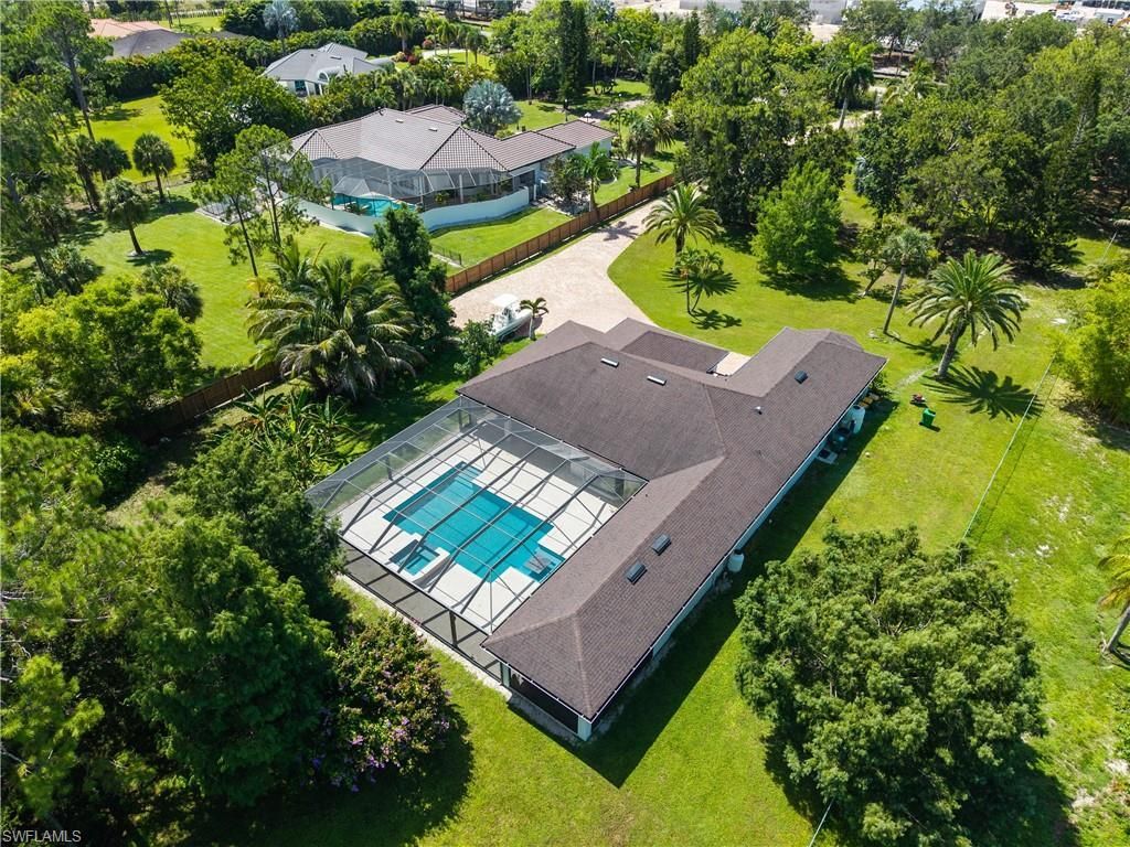 6521 Livingston Woods Ln, Naples, FL 34109 Photo