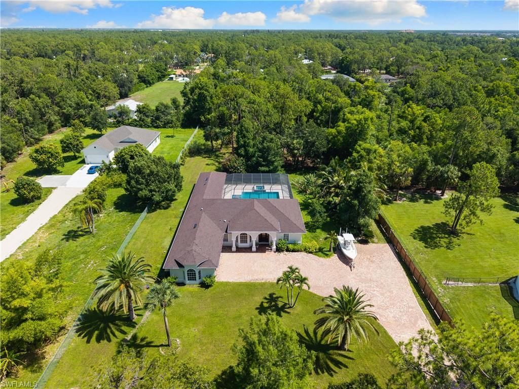 6521 Livingston Woods Ln, Naples, FL 34109 Photo