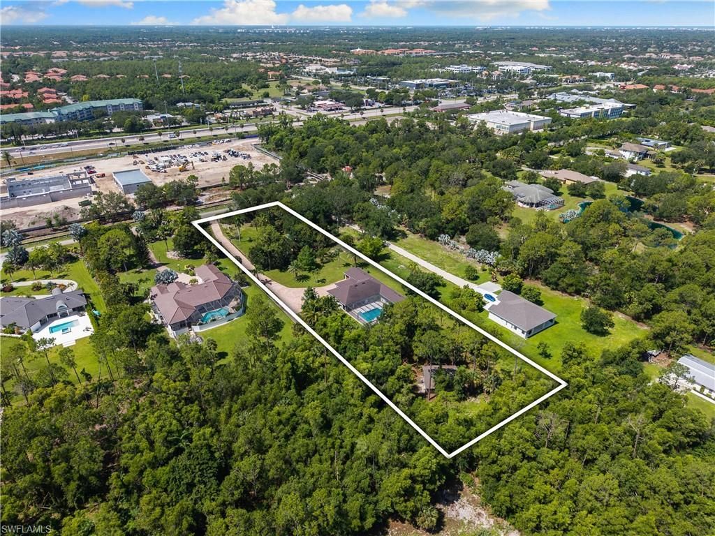 6521 Livingston Woods Ln, Naples, FL 34109 Photo