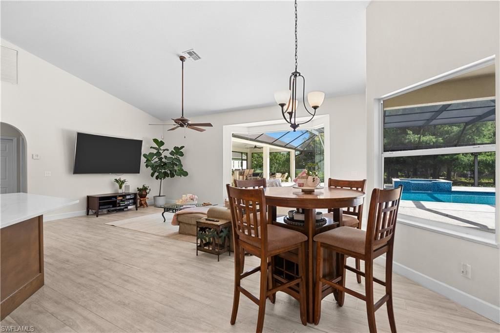 6521 Livingston Woods Ln, Naples, FL 34109 Photo