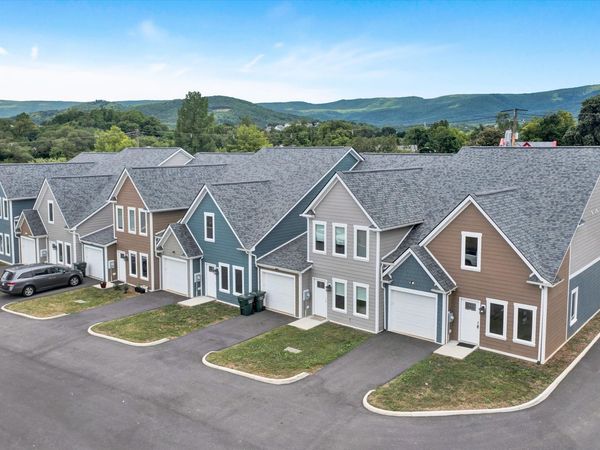 130-140 W Calhoun ST , Salem, VA 24153