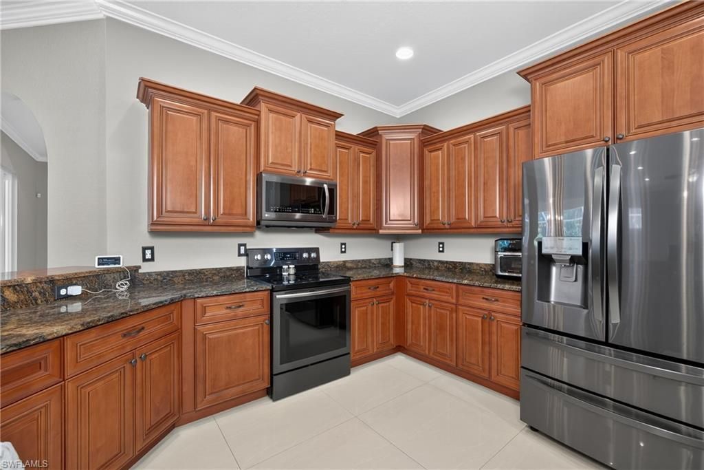 1360 29th St Sw, Naples, FL 34117 Photo