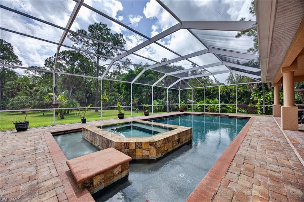 1360 29th St Sw, Naples, FL 34117 Photo