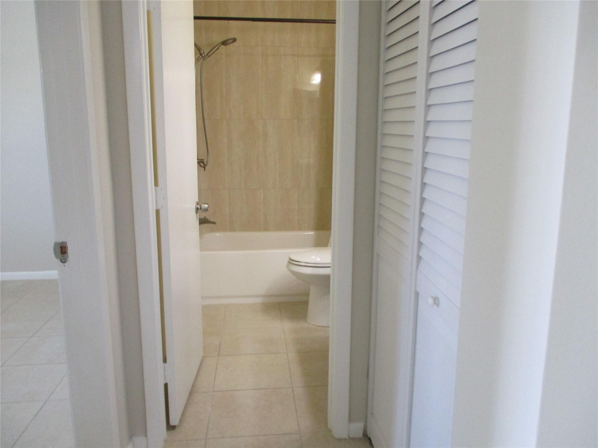22053 Palms Way, Unit 203, Boca Raton, FL 33433 Photo