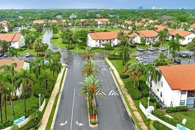22053 Palms Way, Unit 203, Boca Raton, FL 33433 Photo
