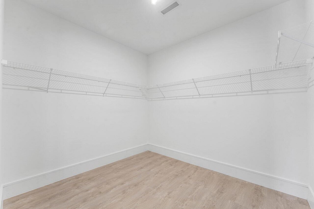 220 Lake Shore Drive, Unit 702, Lake Park, FL 33403 Photo