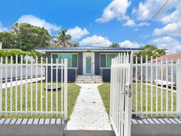 160 NW 45th St, Unit 2, Miami, FL 33127