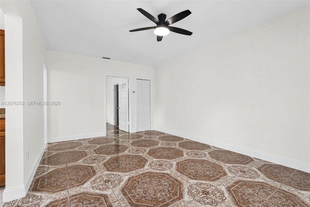 160 NW 45th St, Unit 2, Miami, FL 33127 Photo