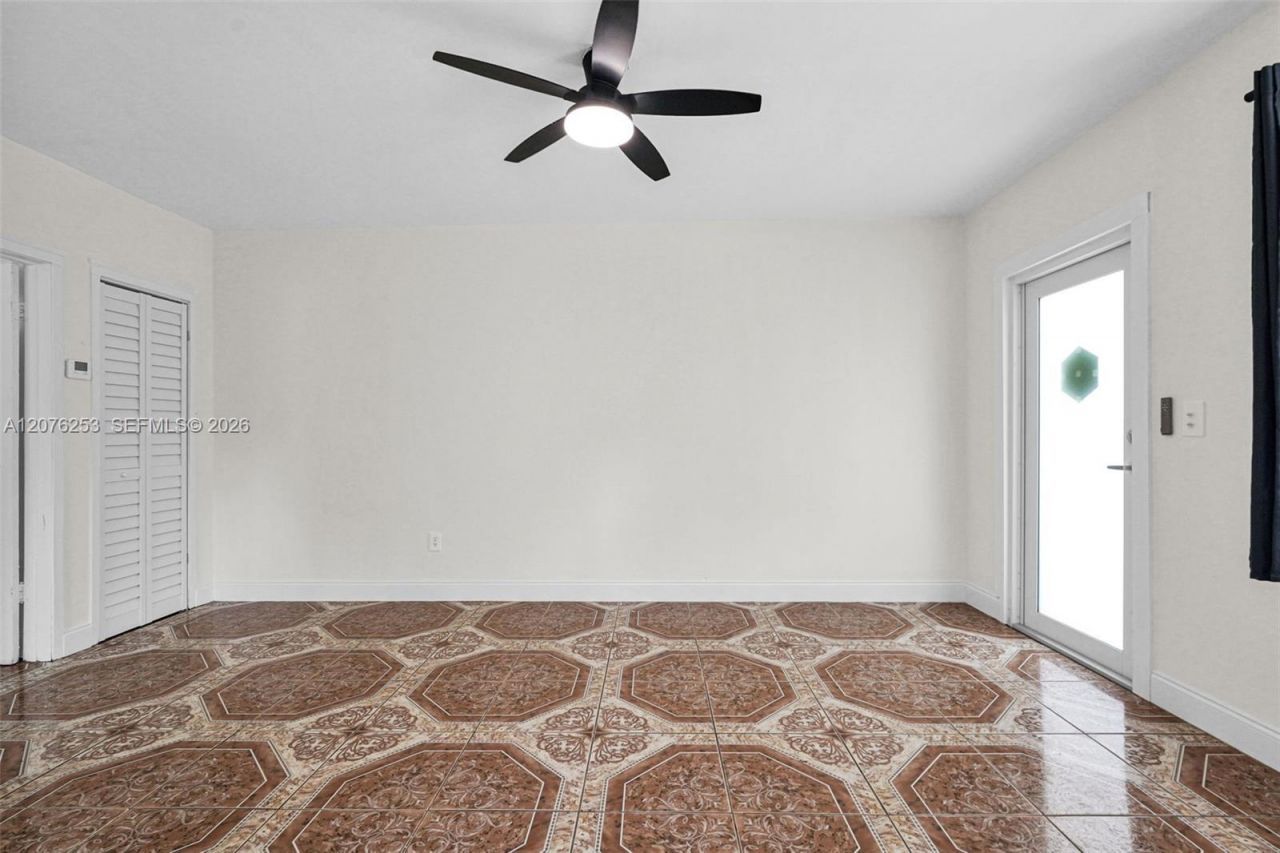 160 NW 45th St, Unit 2, Miami, FL 33127 Photo