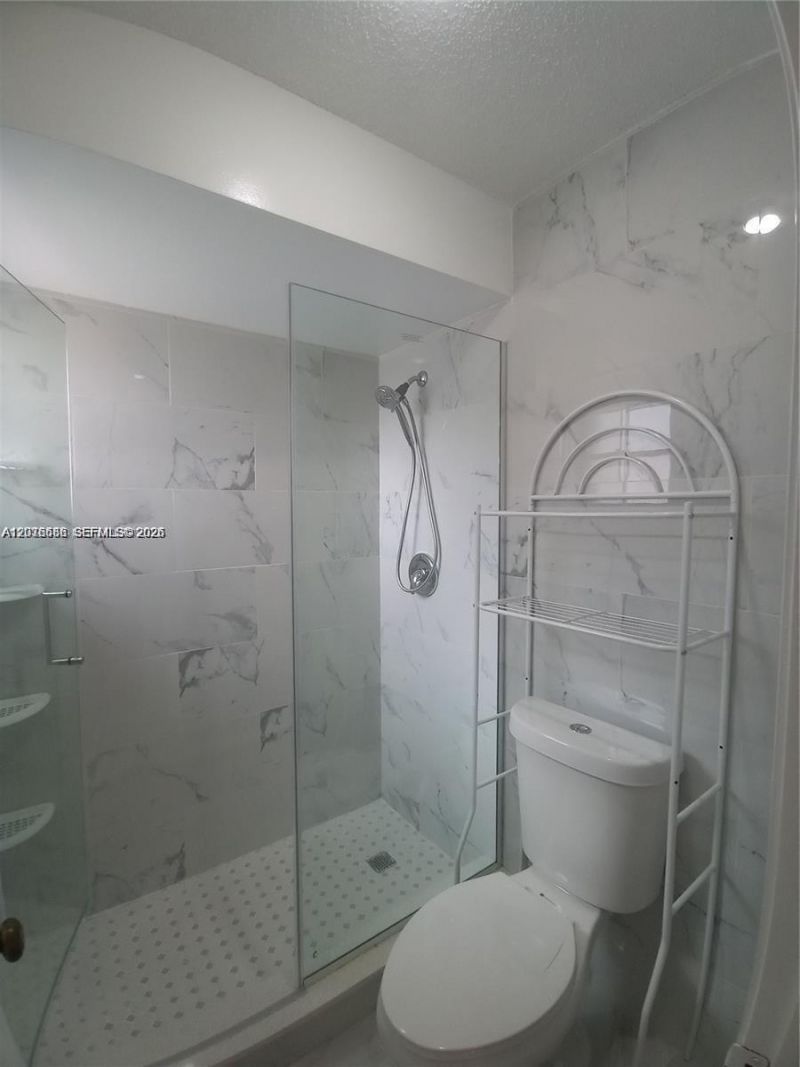 6533 NW 170th Ln , Unit 6533, Hialeah, FL 33015 Photo