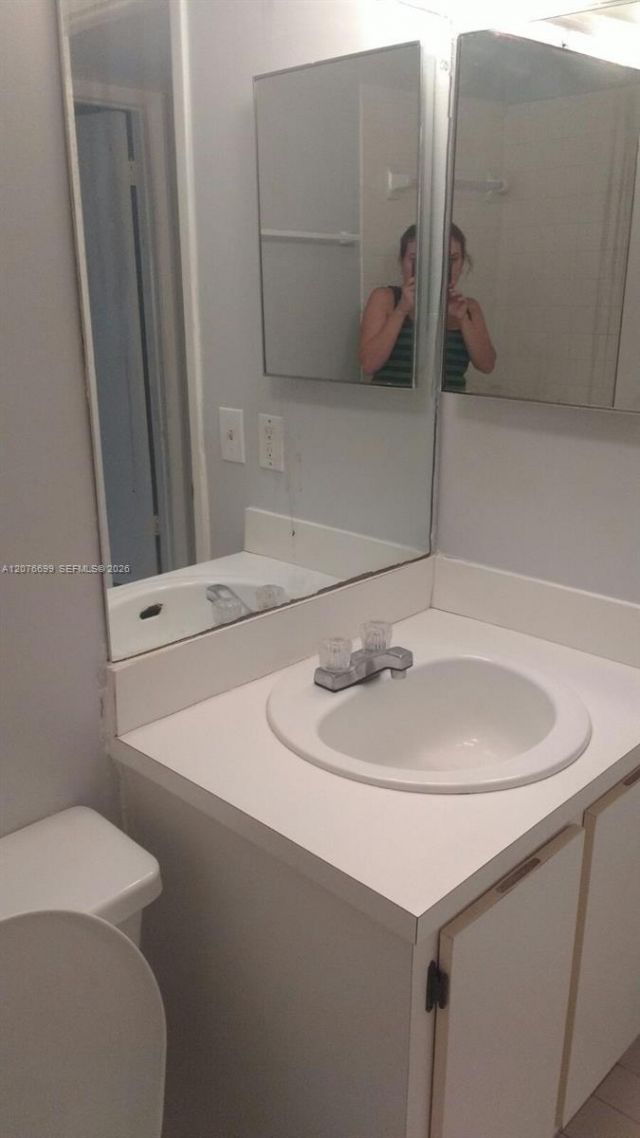 9810 Hammocks Blvd , Unit 202, Miami, FL 33196 Photo