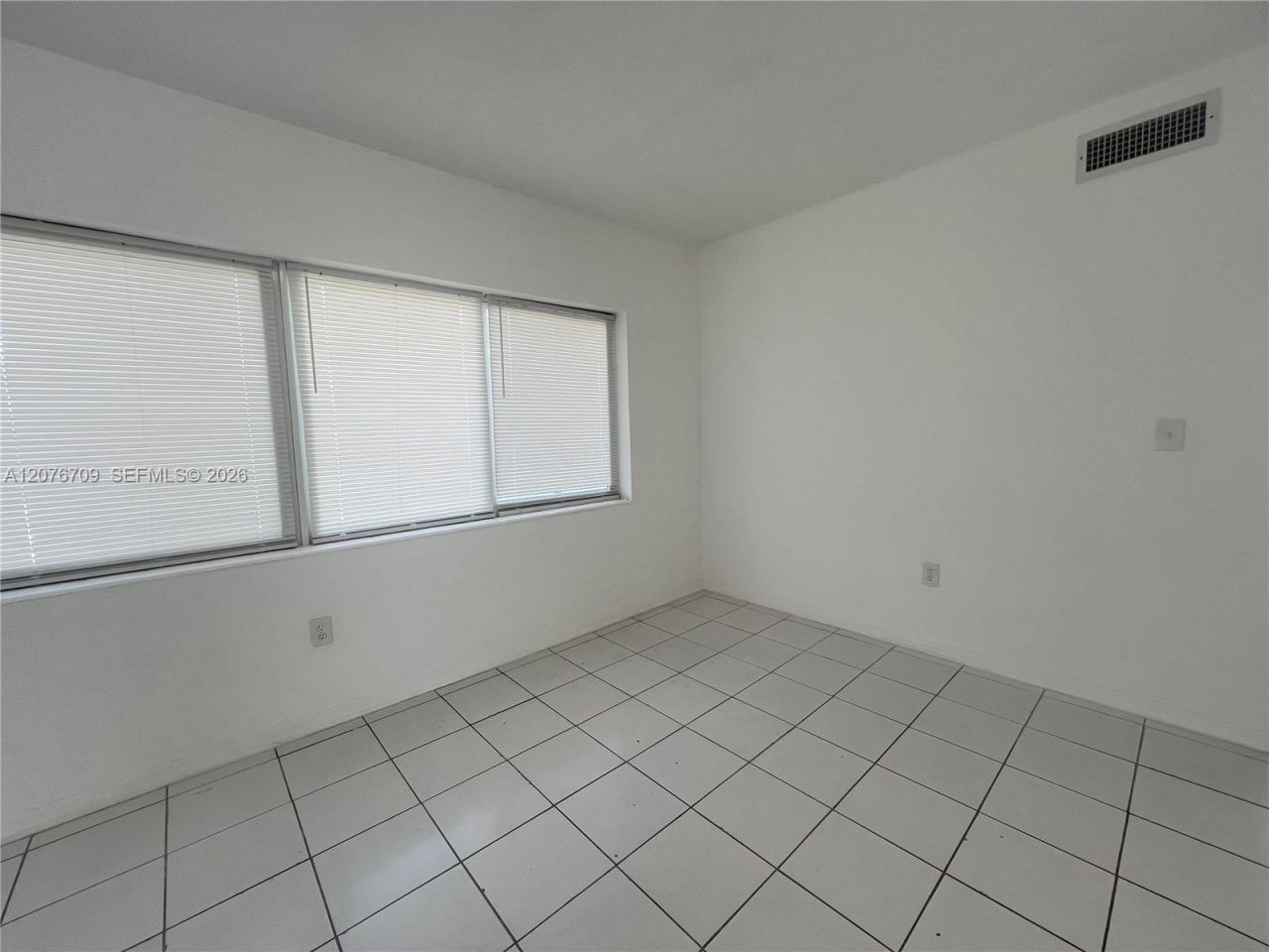 Please Call For Address, Unit 5, Miami Beach, FL 33141 Photo