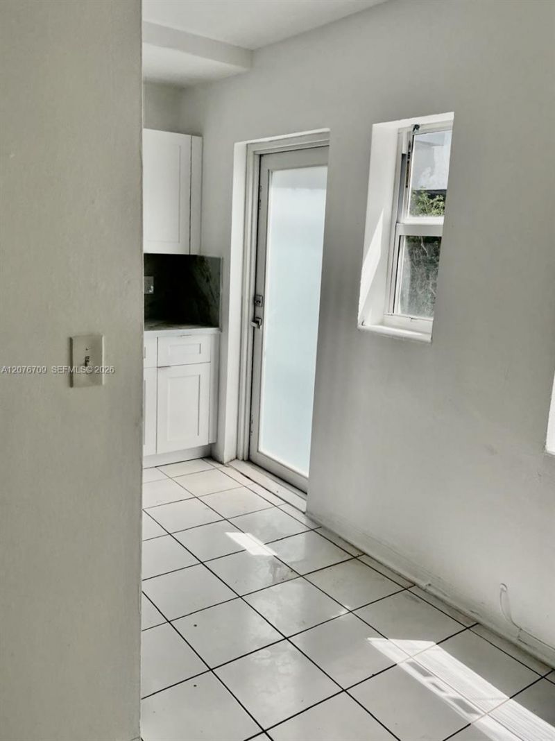 Please Call For Address, Unit 5, Miami Beach, FL 33141 Photo