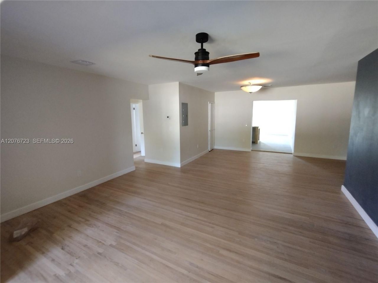 300 S Biscayne River Dr , Miami, FL 33169 Photo