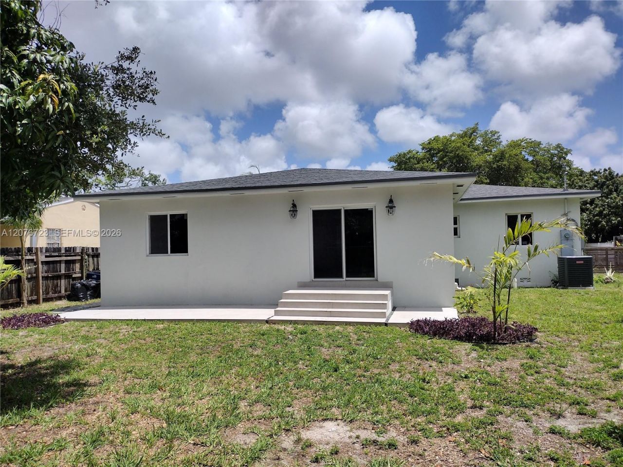 300 S Biscayne River Dr , Miami, FL 33169 Photo