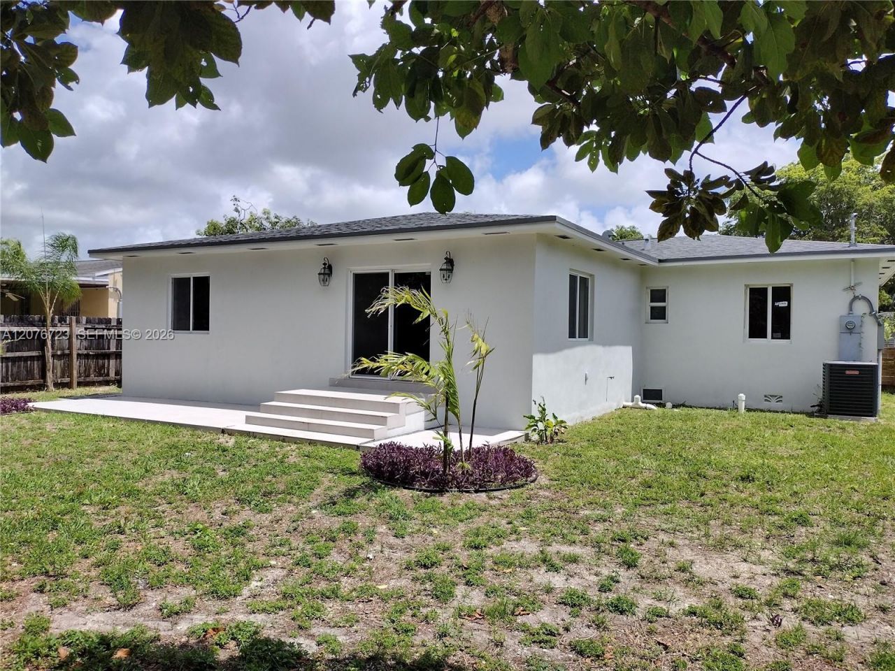 300 S Biscayne River Dr , Miami, FL 33169 Photo