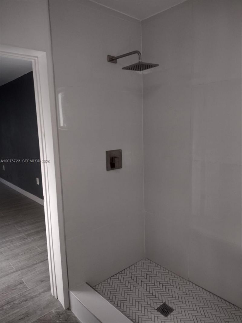 300 S Biscayne River Dr , Miami, FL 33169 Photo
