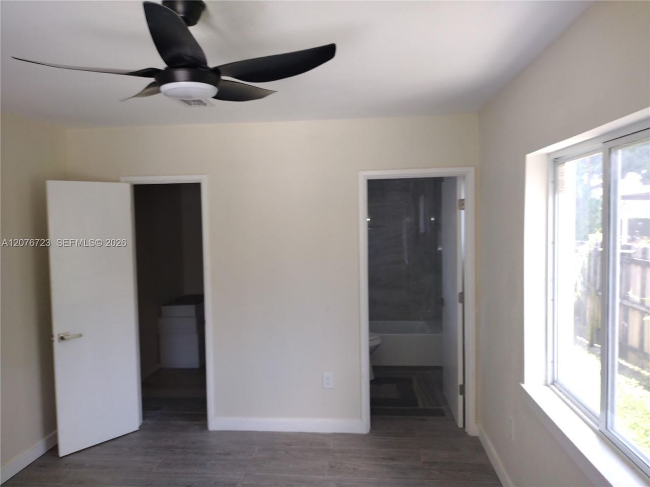 300 S Biscayne River Dr , Miami, FL 33169 Photo